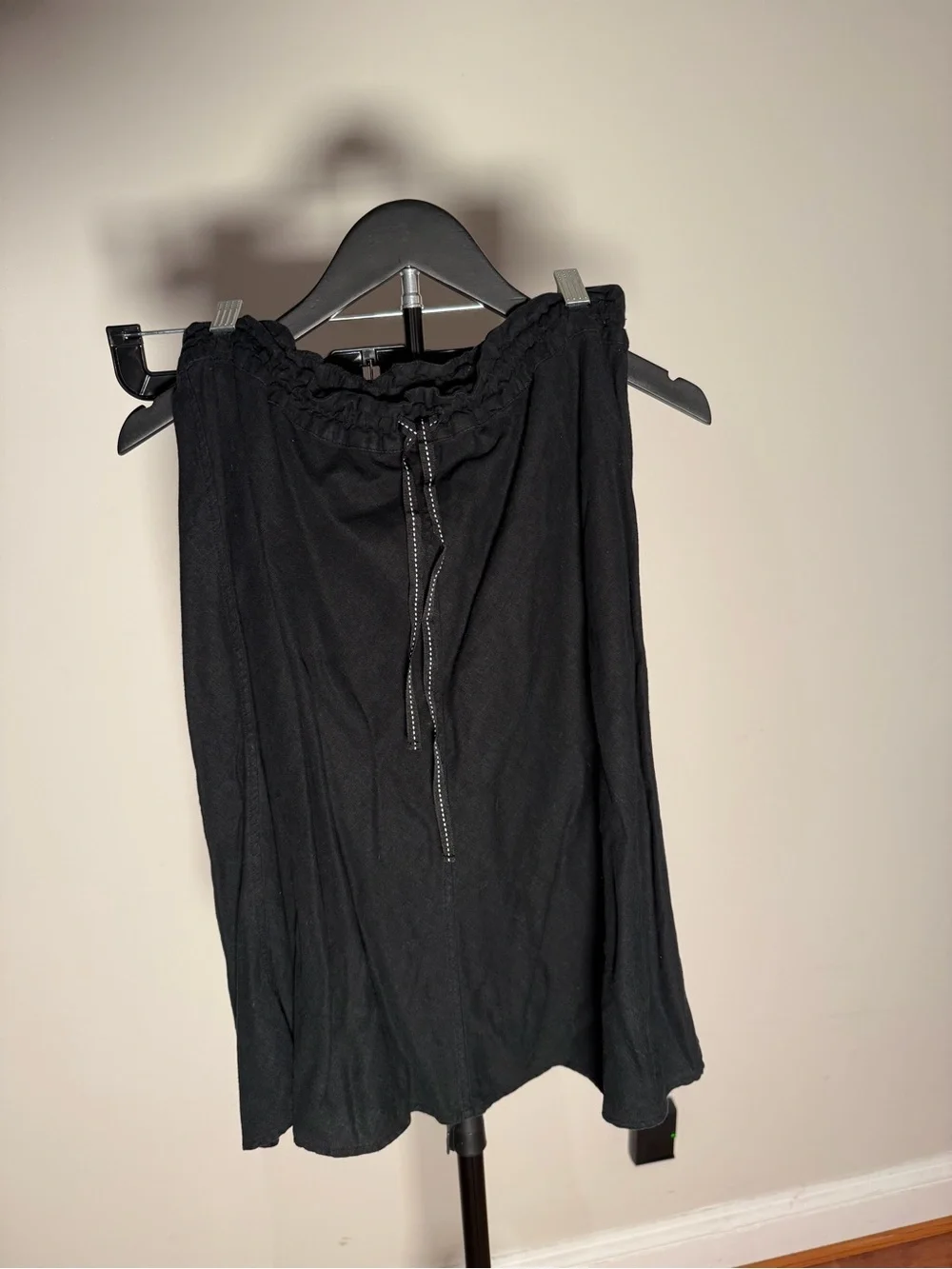 H&M Black Elastic Waist A-Line Skirt
